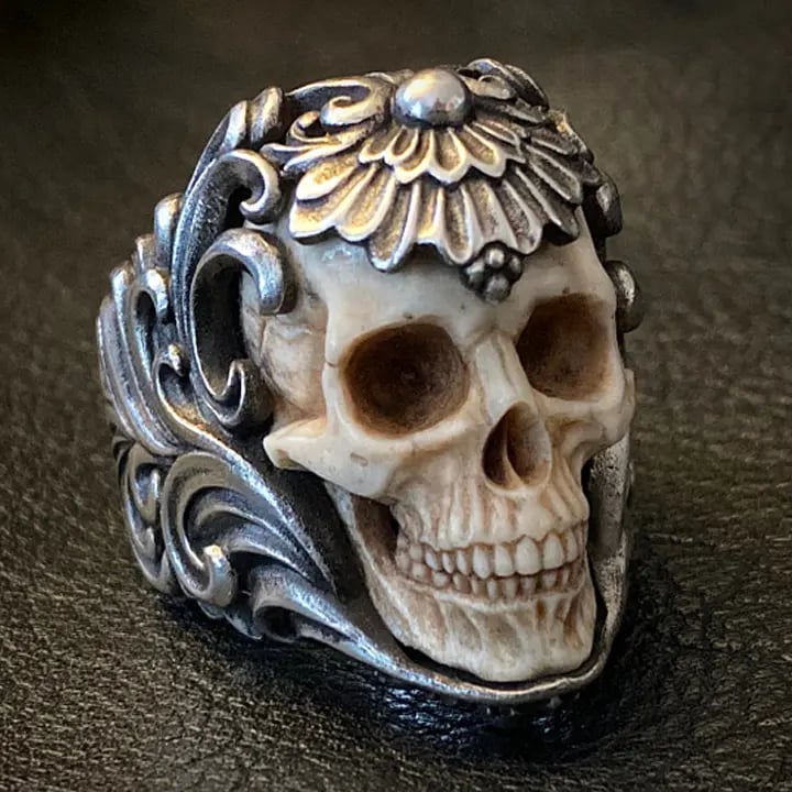 đź’€Vintage Polish Floral Armor Antler Skull Ring