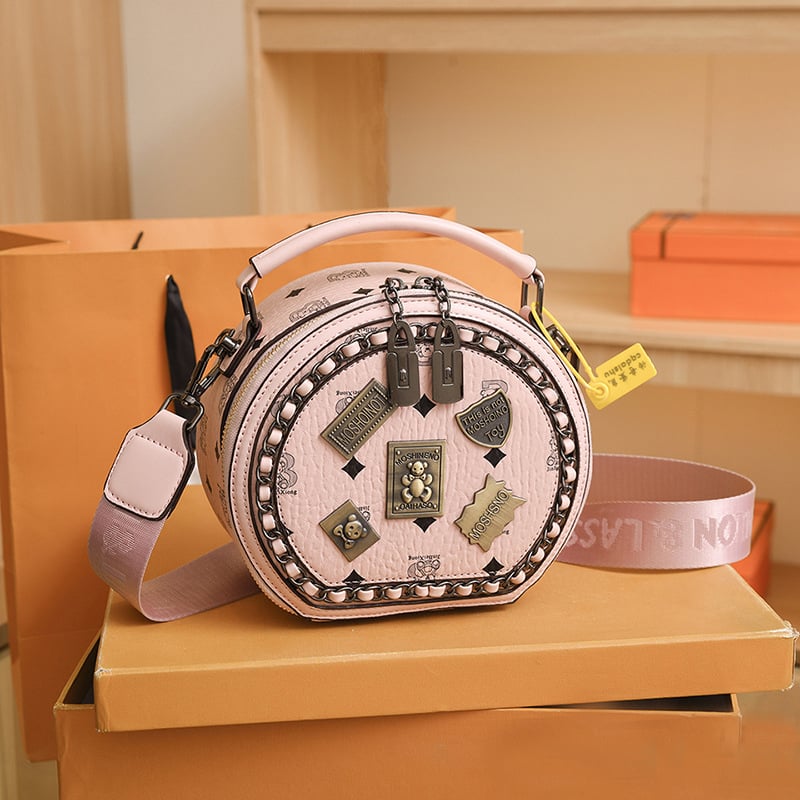 🔥Fashion Retro Bear Badge Print Leather Purse Handbags(Double Zipper)