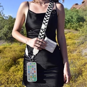 💖Last Day 49% OFF-Phone Strap with Zippered Pouch🎉Buy 2 Save 20%