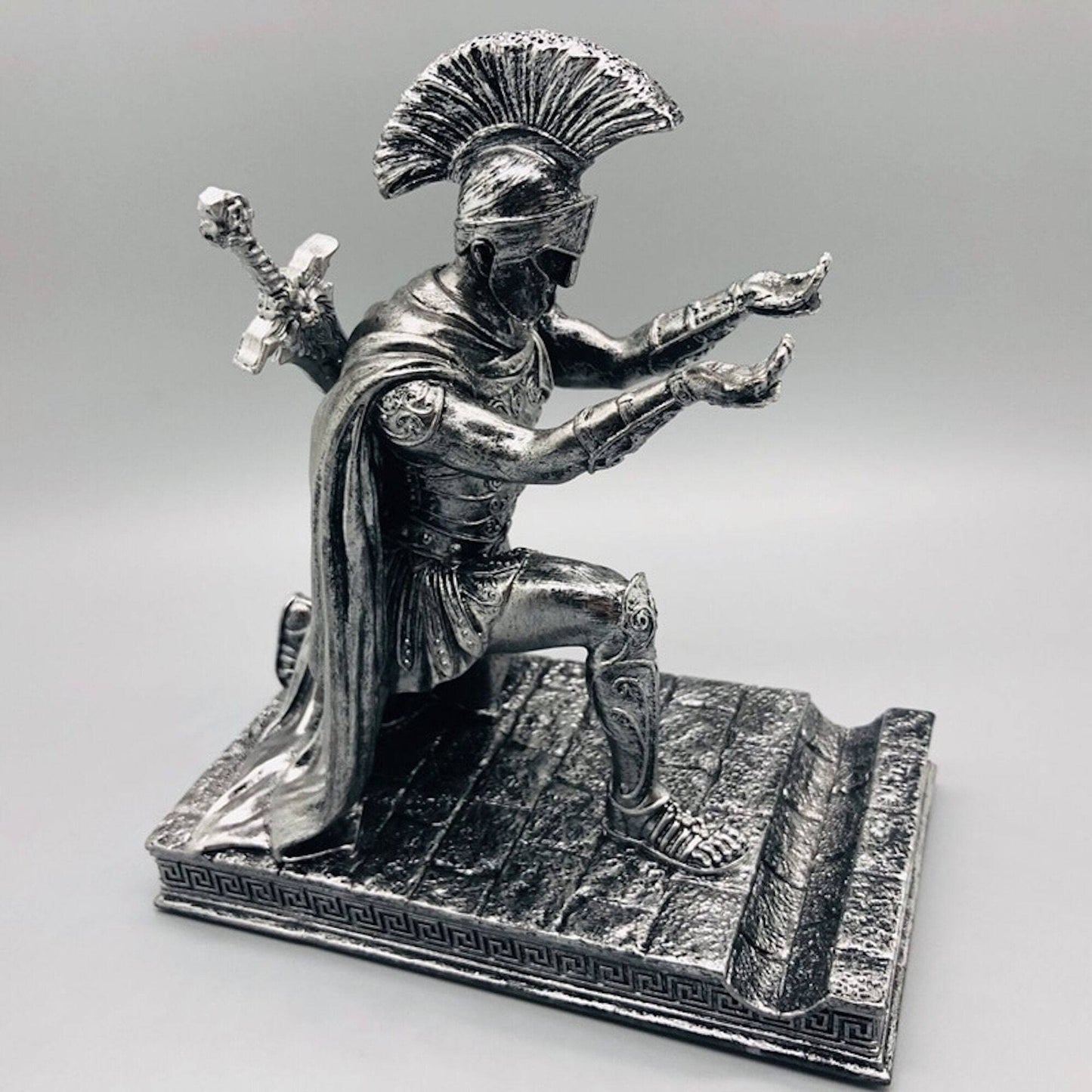 🔥Greece commander statue desk decoration pen holder