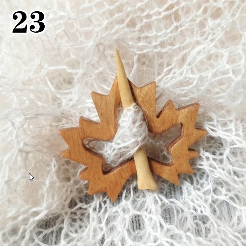 🔥Brooch pin with wooden animal pattern (sweater clip)