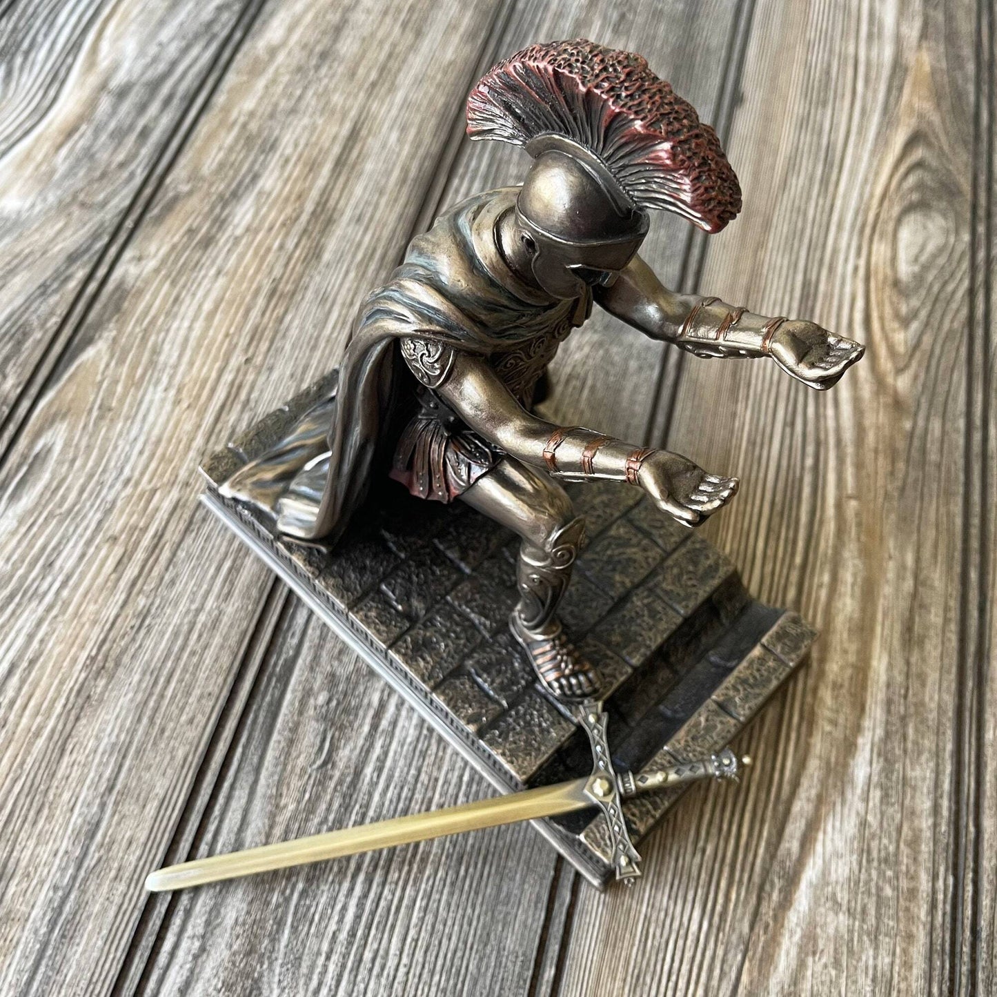 🔥Greece commander statue desk decoration pen holder