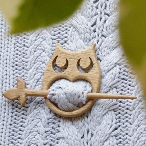 🔥Brooch pin with wooden animal pattern (sweater clip)