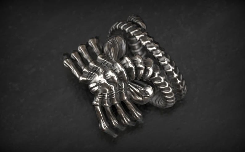 Alien Facehugger Ring