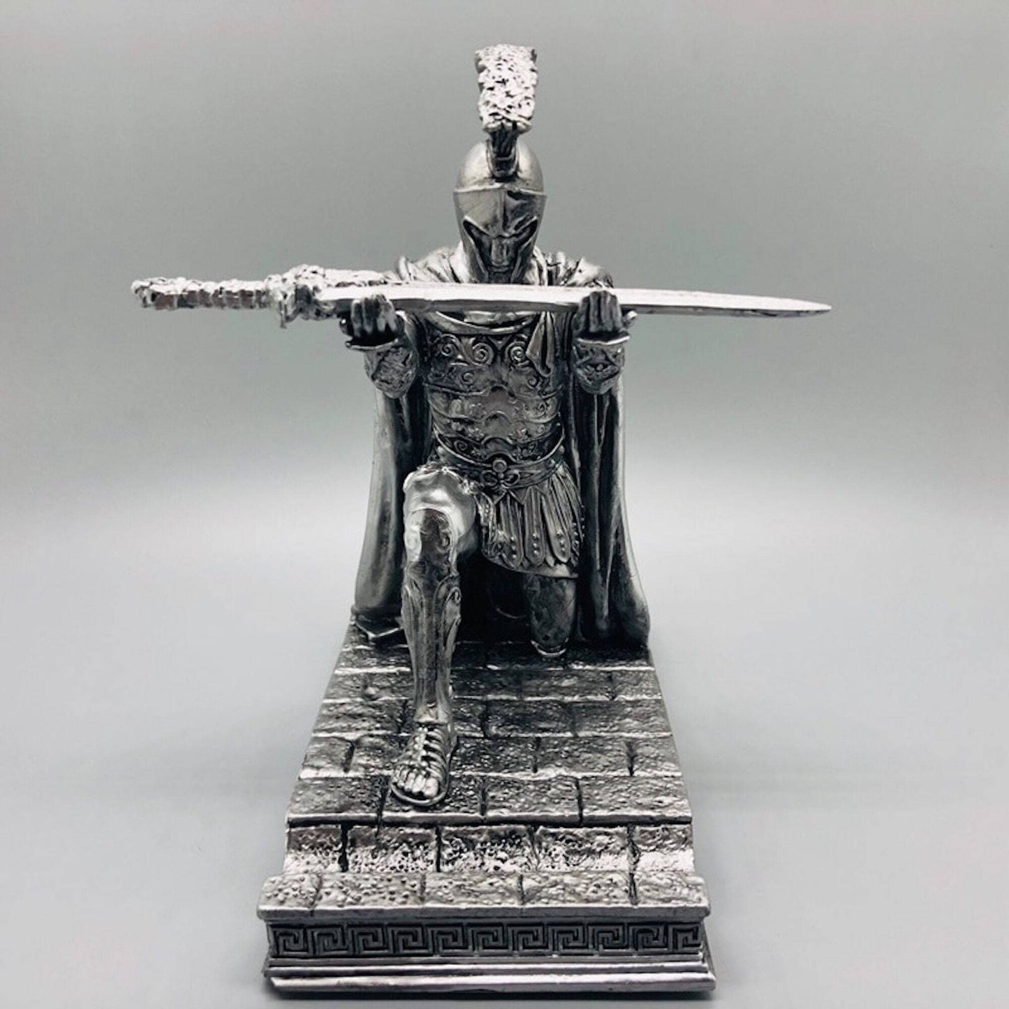 🔥Greece commander statue desk decoration pen holder