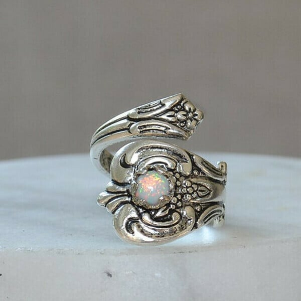 🎁White Opal Spoon Adjustable Ring