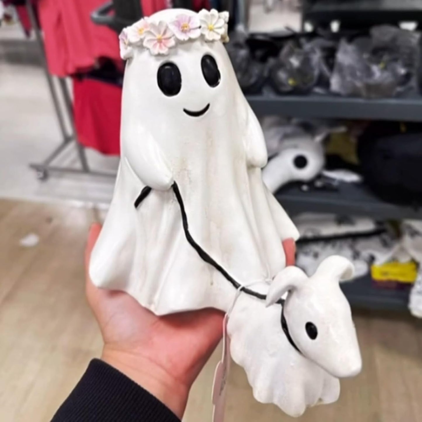 ✨Ghost Walking Dog Statue 👻🔥