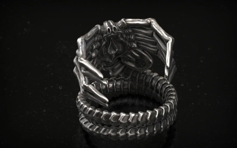 Alien Facehugger Ring