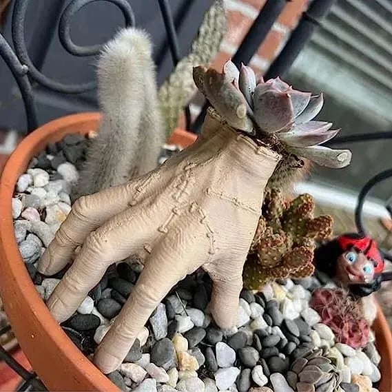 🔥Horror Hand Plant Pot👻