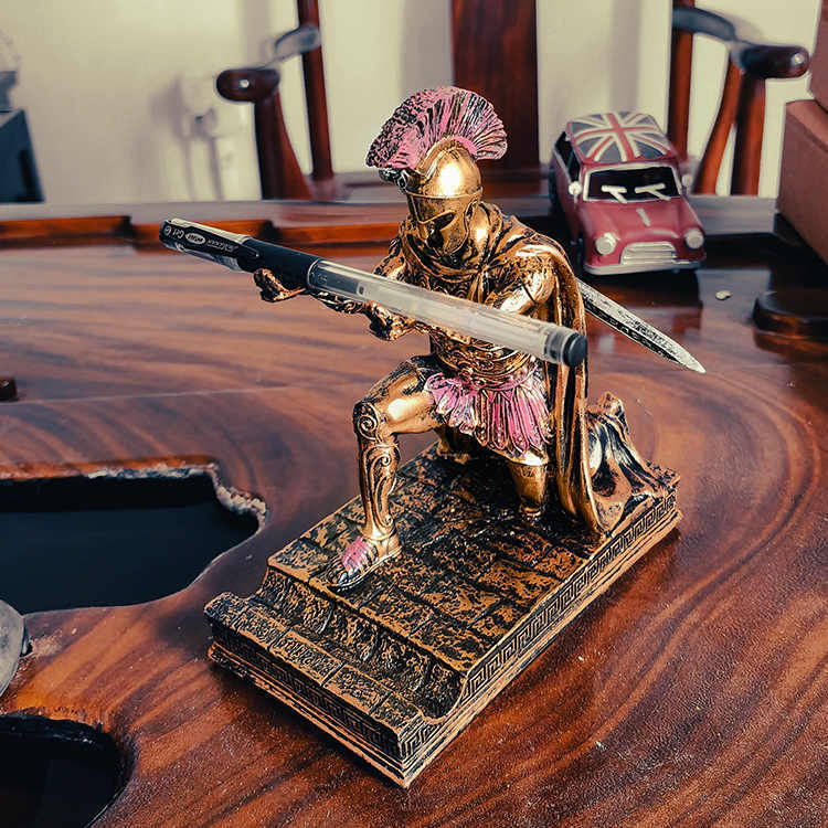 🔥Greece commander statue desk decoration pen holder