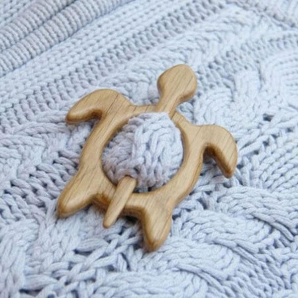 🔥Brooch pin with wooden animal pattern (sweater clip)