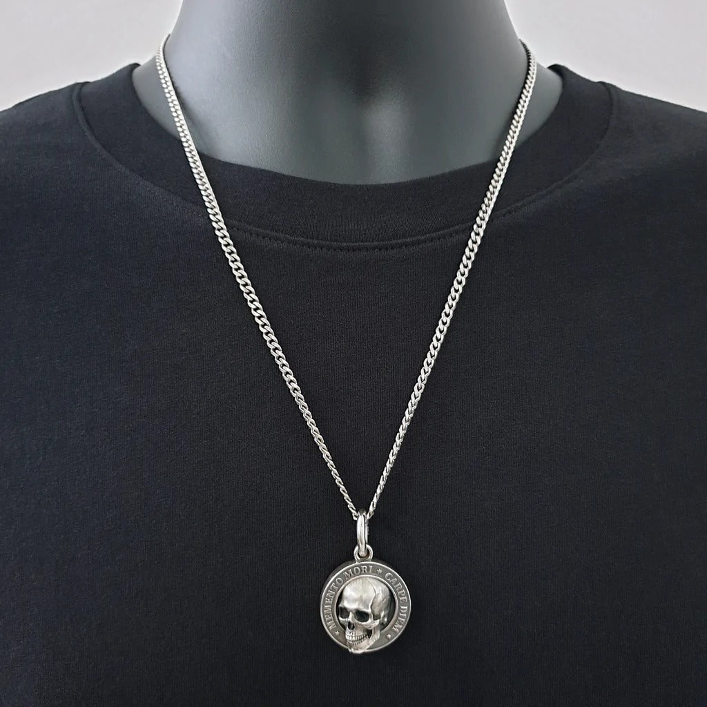 🍀 MEMENTO MORI SKULL PENDANT