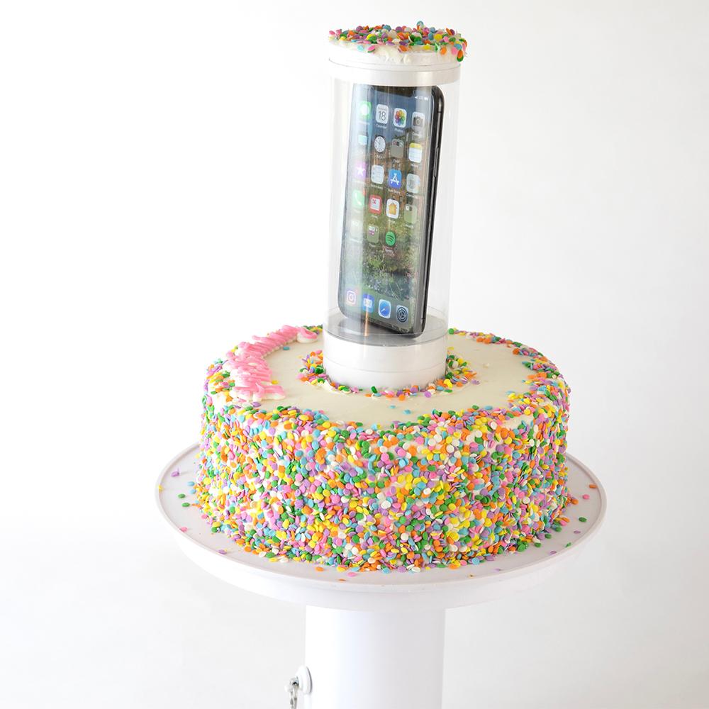 Surprise Cake Stand-Popping Cake Stand