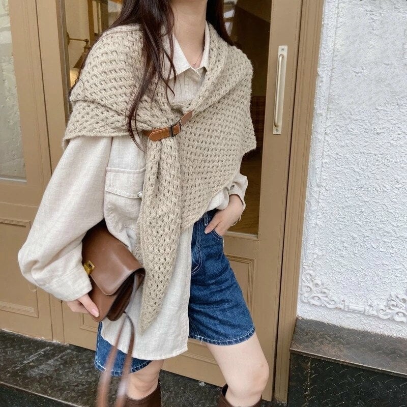 🔥Hot Sale 49% OFF-Knitted Triangle Shawl with Leather Buckle