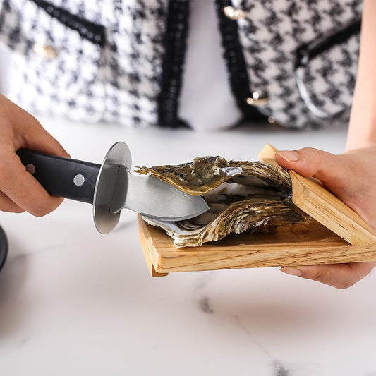 Does not hurt hands-Oyster shucking clamp