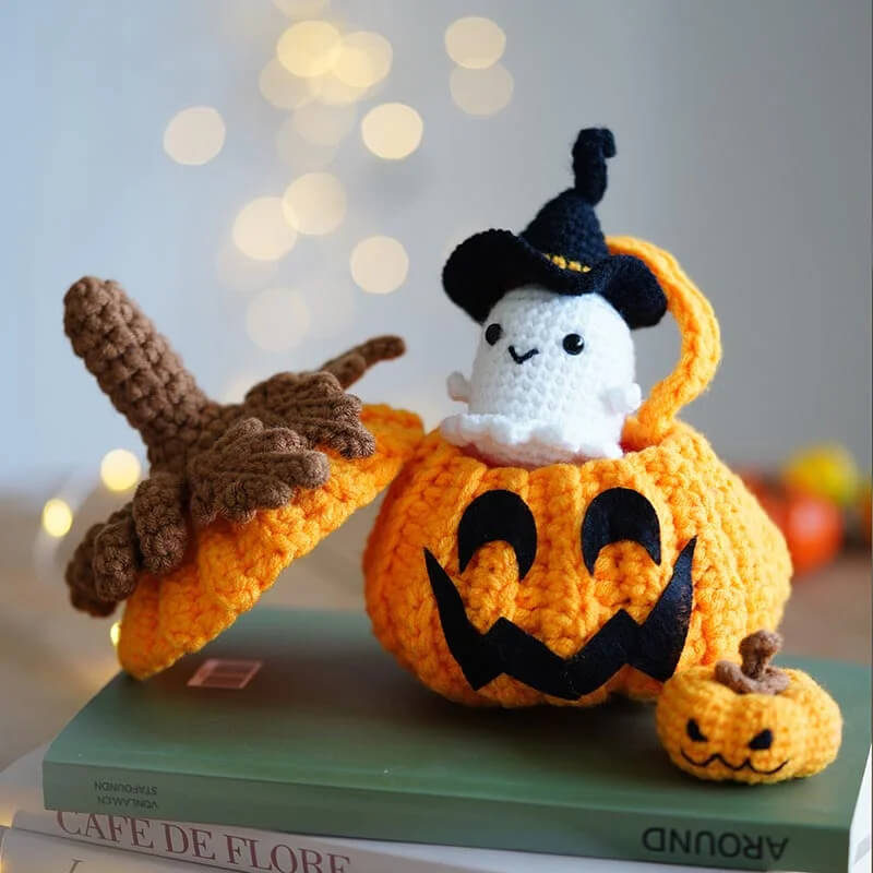 Halloween Crochet Kit For Beginners with Easy Peasy Yarn