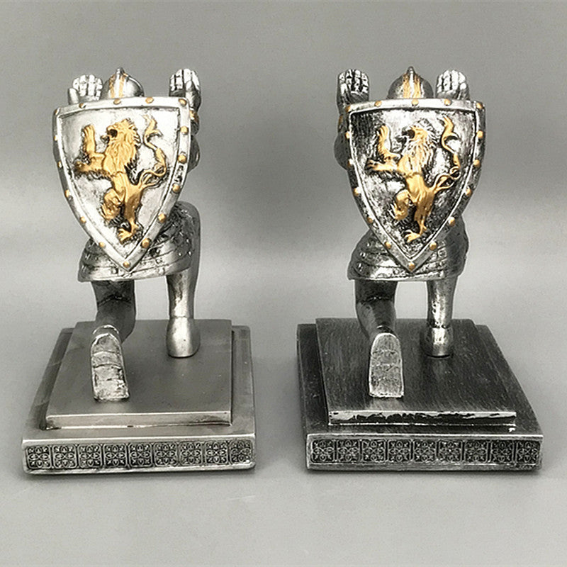 knight pen holder